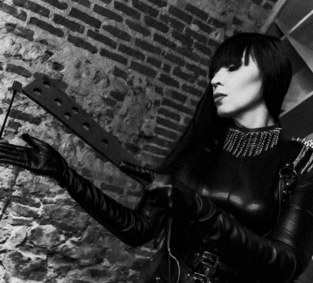 Domina Skade